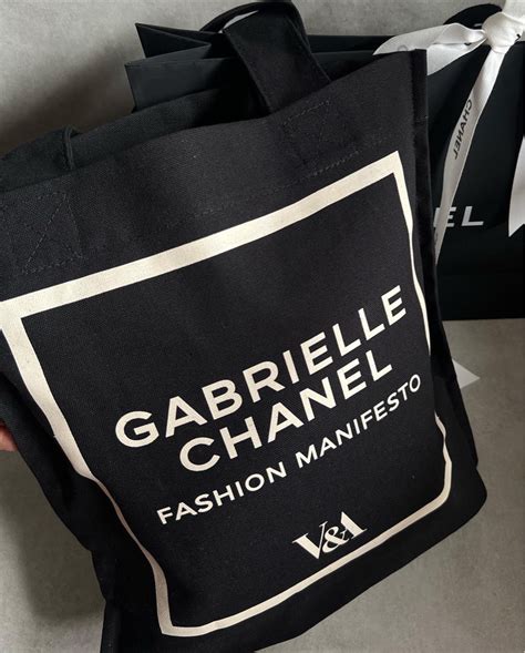 gabrielle chanel fashion manifesto tote bag|gabrielle chanel fashion manifesto book.